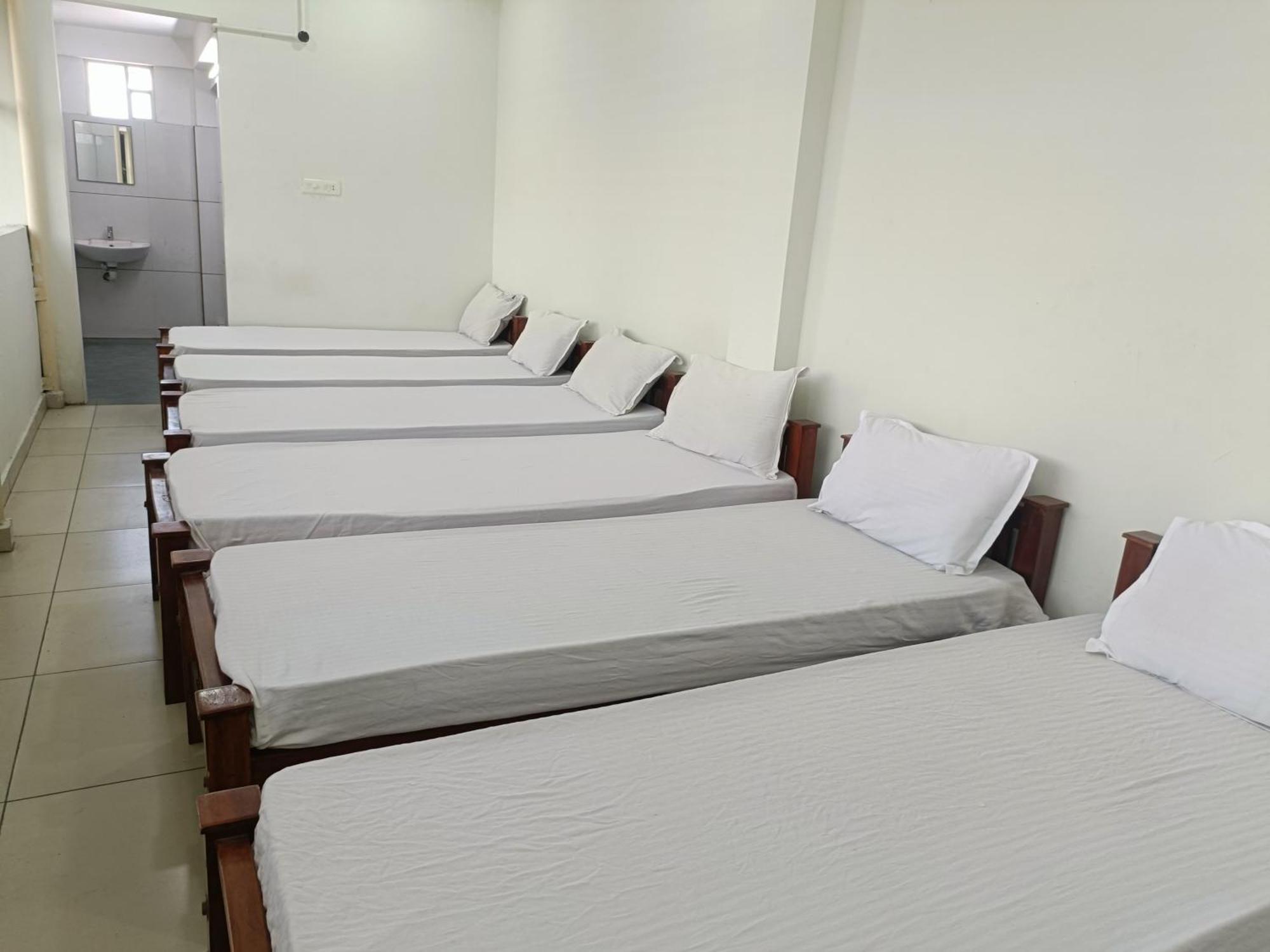 Grace Tourist Home Kochi Eksteriør billede